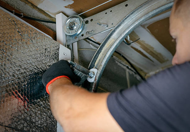 Affordable Garage Door Roller Replacement solutions in Narragansett Pier, RI